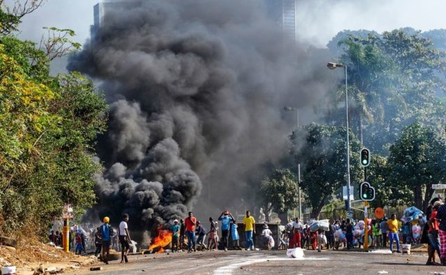 How To React When Caught In Terrifying Civil Unrest Or Riots